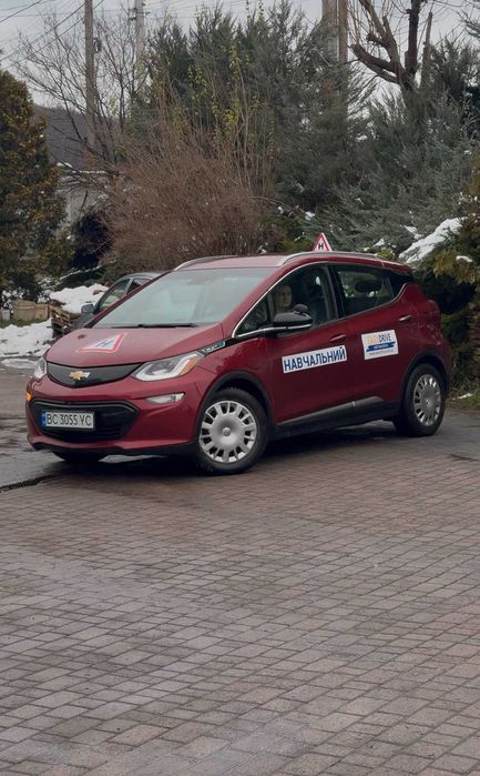 Приватні уроки.Інструктор з водіння.Подарункові сертифікати.Винники