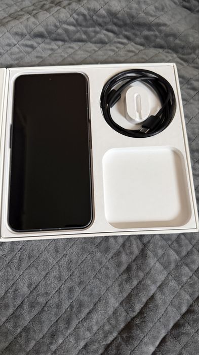 Nothing Phone (2) 12/256GB Dark Grey • Jak Nowy • Komplet • Nothing OS 3.0