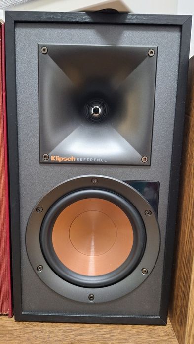 Super głosniki aktywne tzn maja wbud.  Wzmacniacz . Bluetoot.  Klipsch