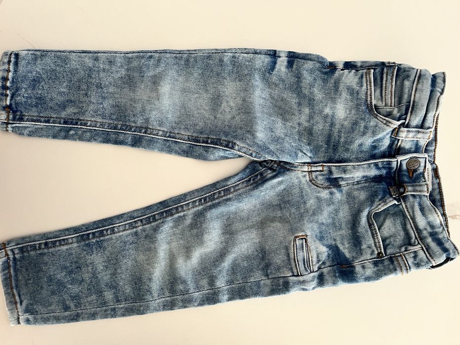 Jeansy Reserved rozm. 98 cm
