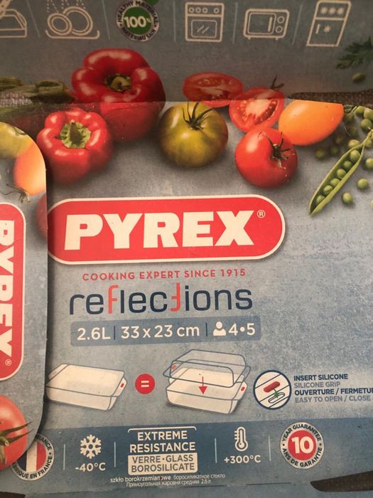 New PYREX side dish, never used.439643123253268480