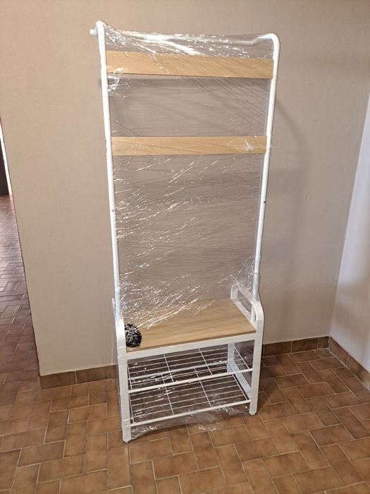 Cabideiro para entrada com sapateira