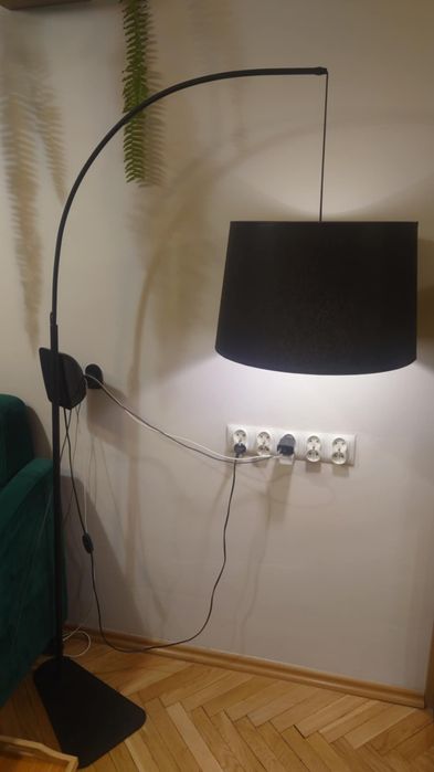 Sprzedam lampę podłogową
