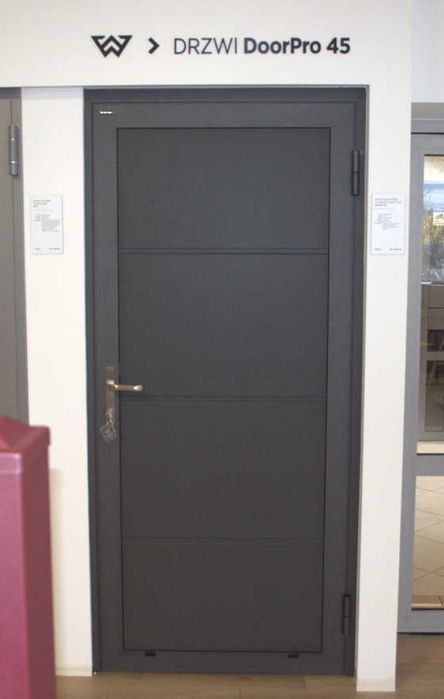 Drzwi aluminiowe panelowe zewnętrzne DoorPro45