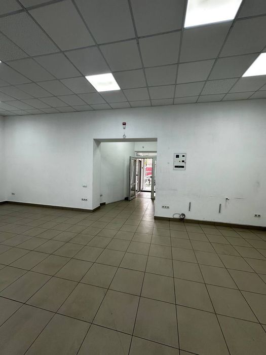 Оренда фасадного приміщення в центрі міста 58 м2