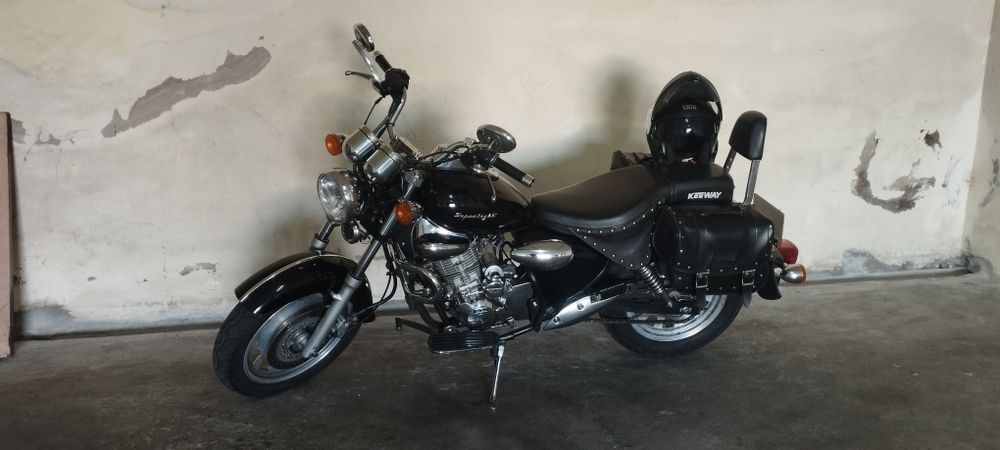 Keeway Superlight 125