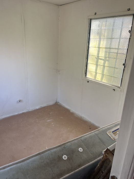 **NOVO PREÇO** Terreno com contentor Famalicão/Nazaré