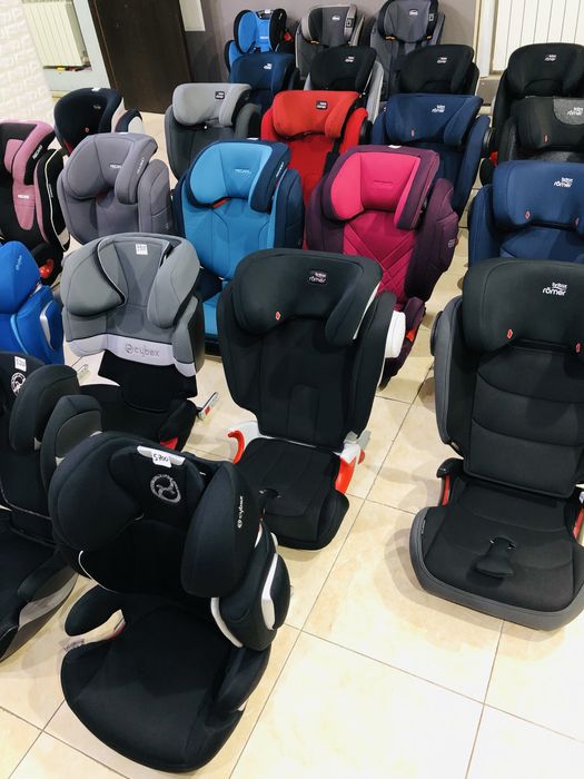 Автокрісла Шоурум Britax Römer Cybex Recaro Maxi Cosi бустер