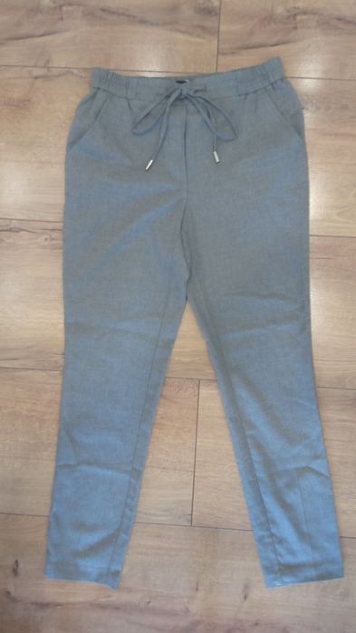 Spodnie damskie Mohito r 36 nowe