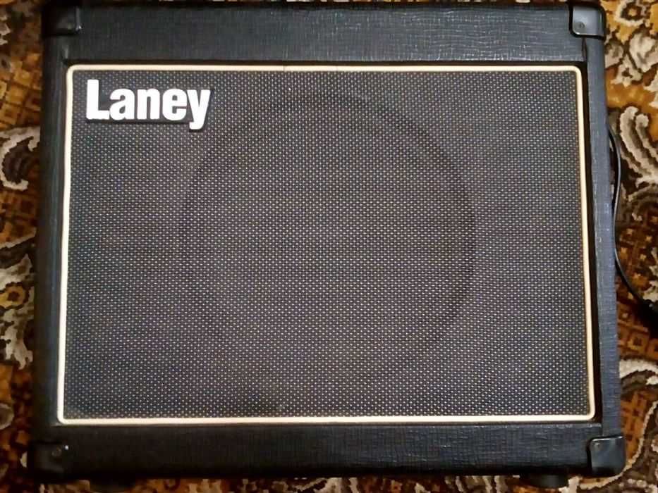 комбоусилитель Laney LG35R