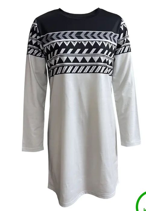 Туніка,нова ,поліестер на флісі, розмір 46-48, довжина -88 см!!