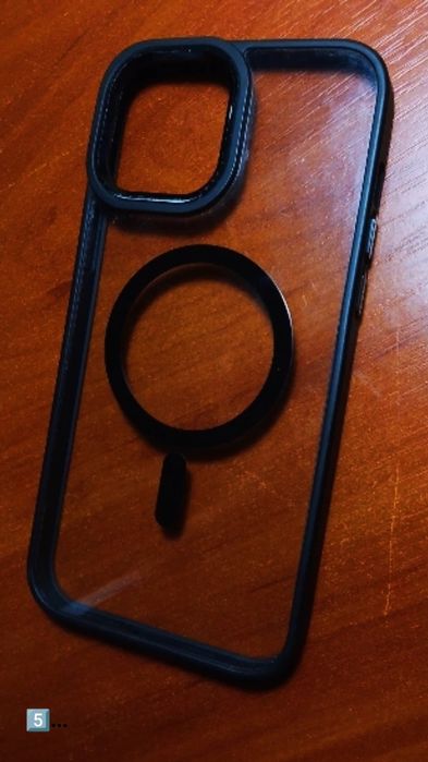 Чехли для  iPhone... В чудовому стані за ціною Б/У