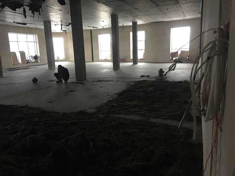 Стяжка підлоги/пола.Машинна стяжка. Гіпсова штукатурка.Штукатурка