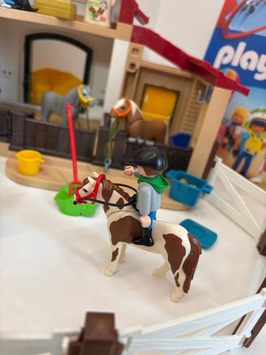 Playmobil 6927 Stadnina kucyków 2/3