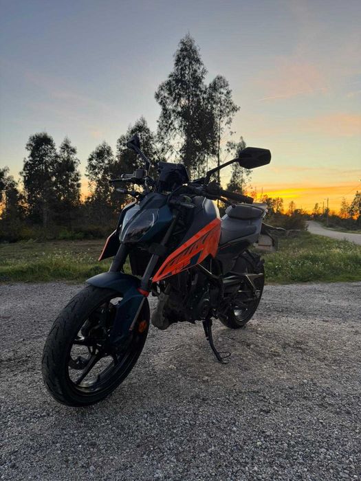 KTM DUKE 125 2024