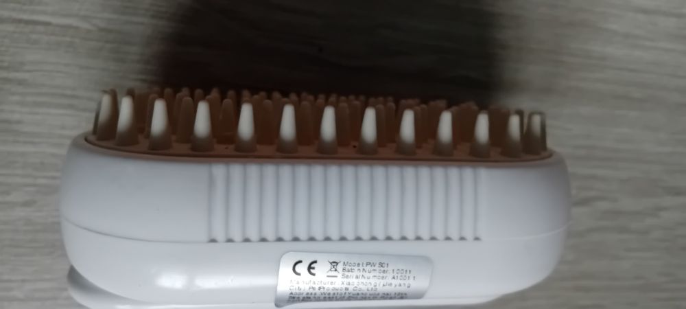 Szczotka dla kota z parą. Nowa.