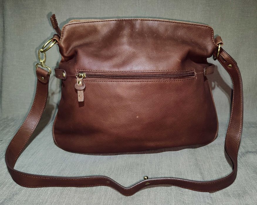 Classic Elegance brązowa skórzana damska torebka do ręki listonoszka