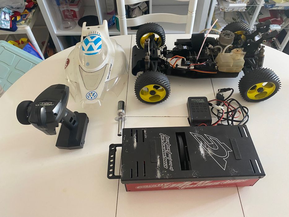 Carro rádio controlo a gasolina