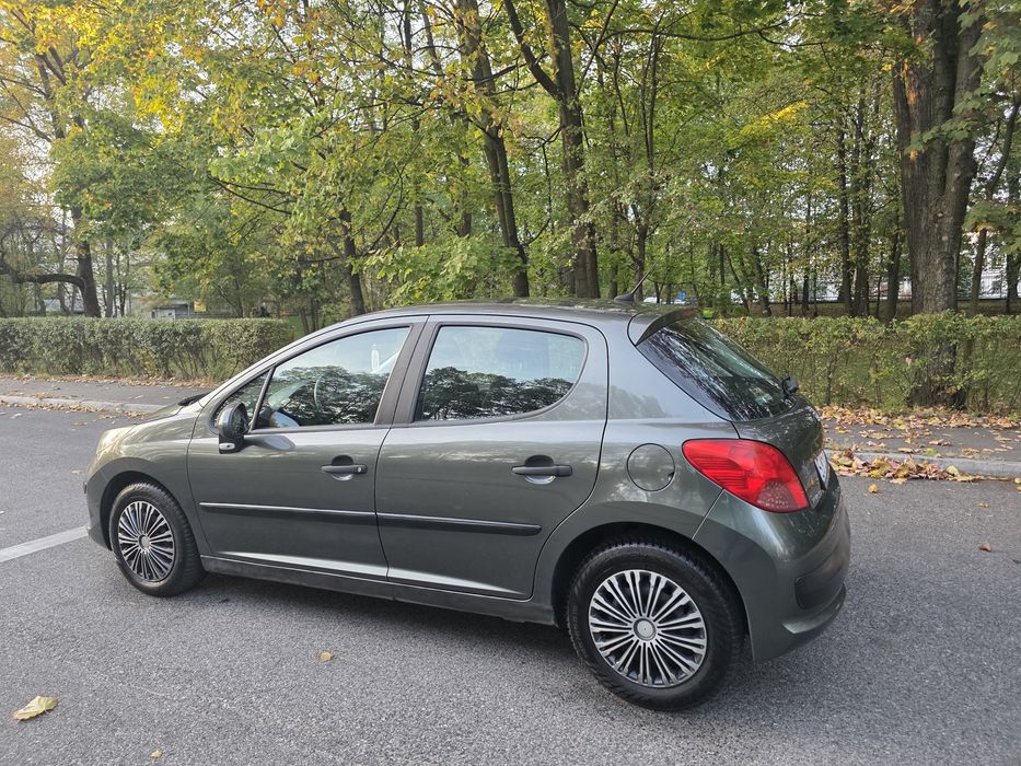 Peugeot 207