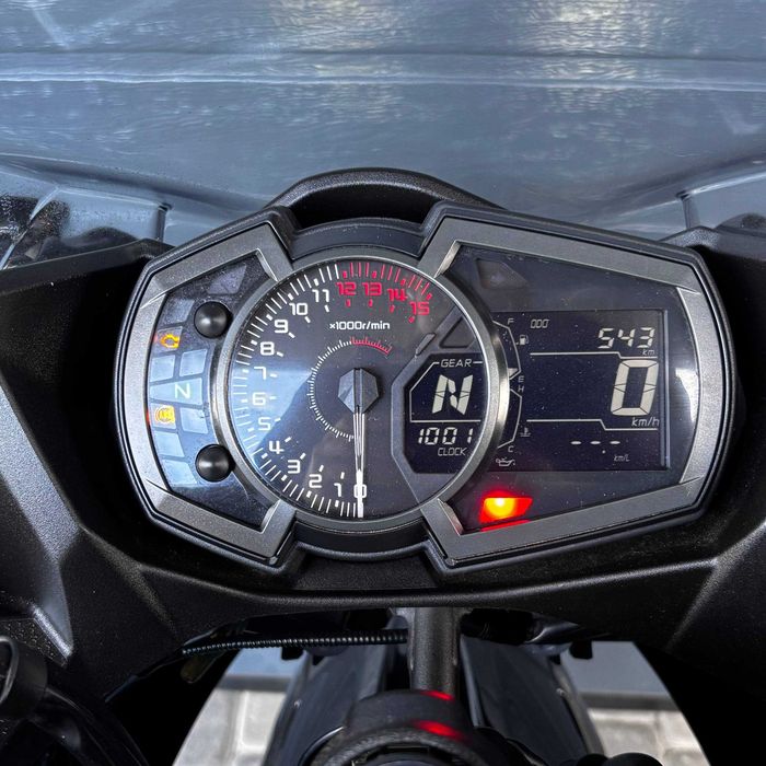 Продам мотоцикл Kawasaki Ninja 400 (3182)