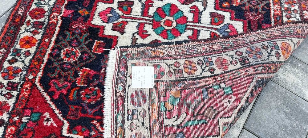 Tuserkan ręcznie tkany dywan wełniany irański 151 x 110 cm Iran