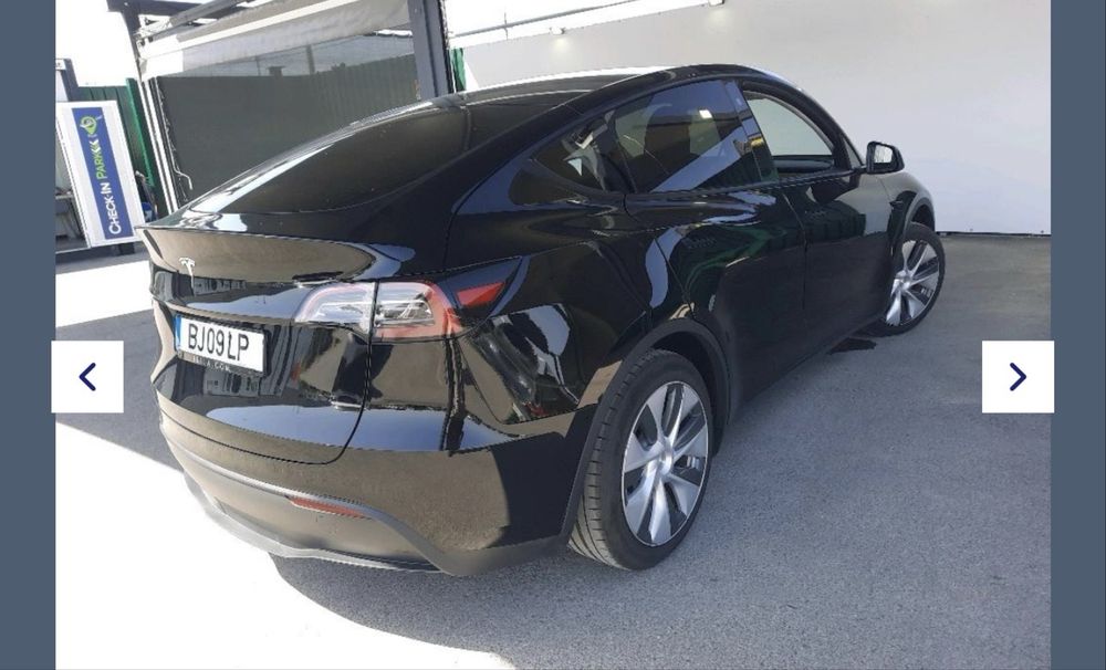 Tesla Model Y — fotografia 3