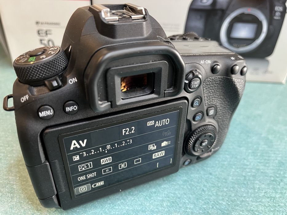 Canon EOS 6D mark II + EF 50mm f/1.4 USM (przebieg 7000)