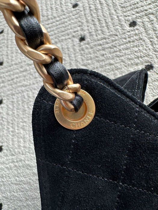 Damska torebka Chanel hobo small