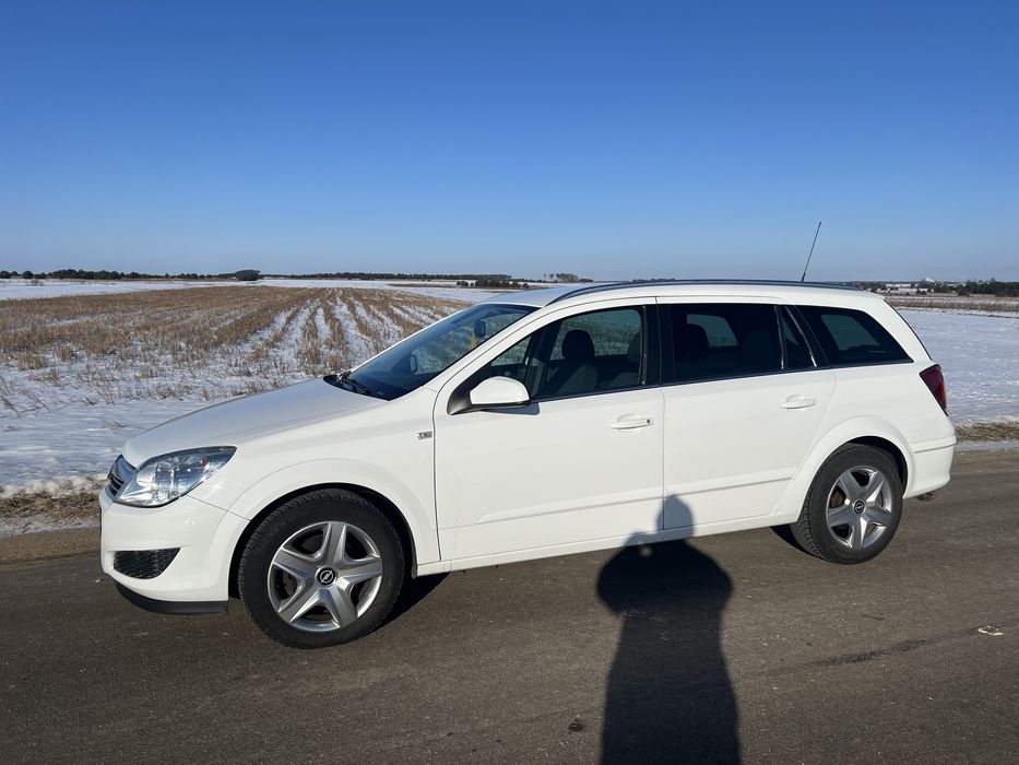 Продам Опель Астра H