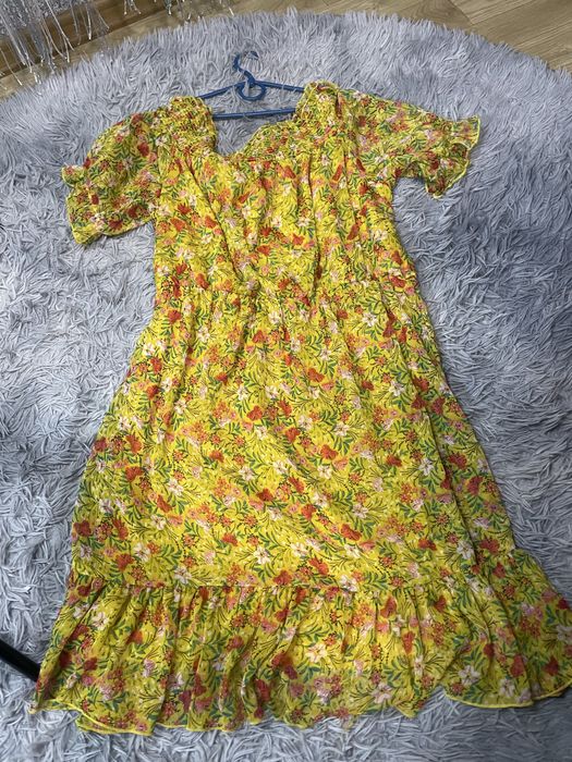 Продам жіночі сукні,одна Нова