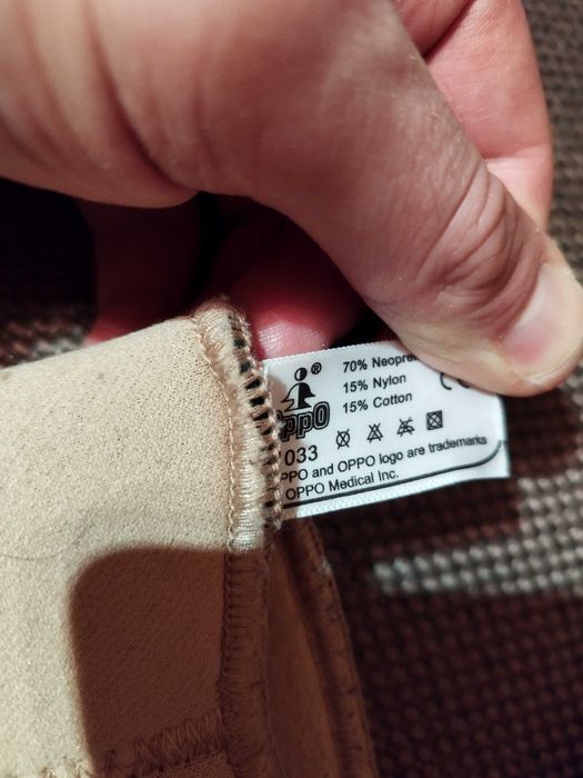 Orteza kolana ze wzmocnieniami OPPO 1033