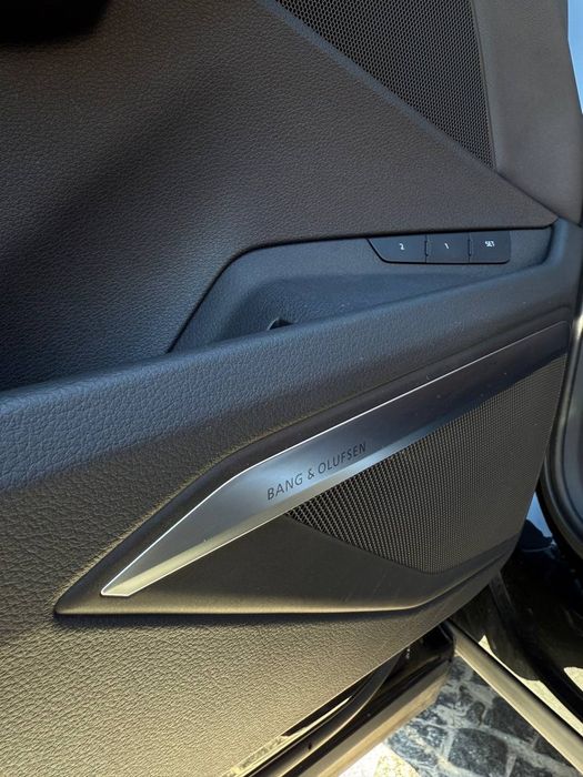 Audi e-tron 2021 VIN WA1LAAGE0NB005285 фото оголошення 9 з 16