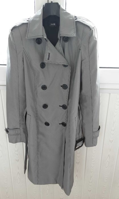 Плащ женский, размер S