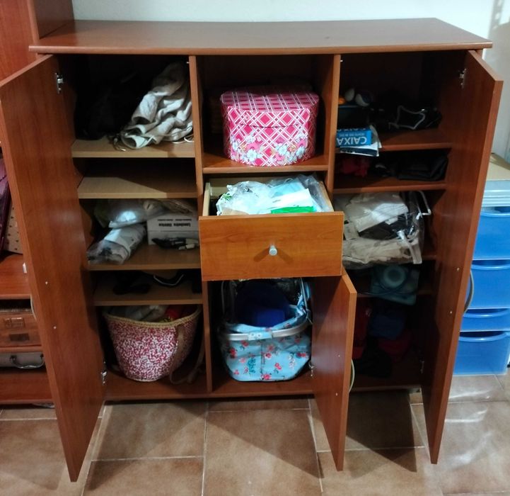 Conjunto dois armários