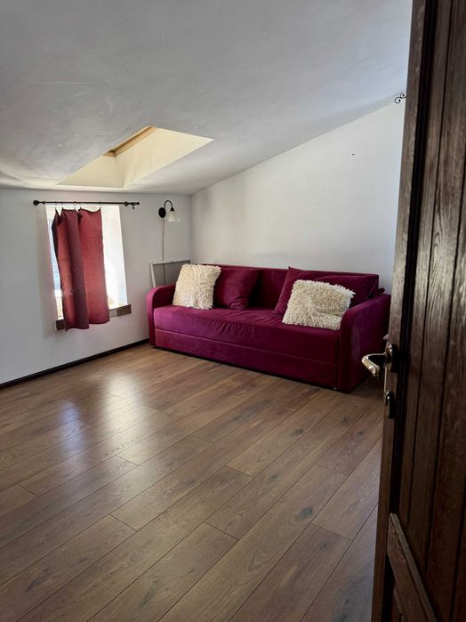 Будинок на березі ставка у Високому