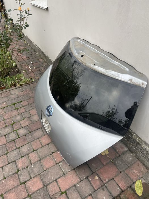 Кришка багажніка,скло заднє,ляда Nissan leaf 2014 європа