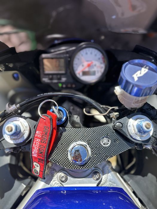 Yamaha R6 “02, mota em excelente estado de conservação
