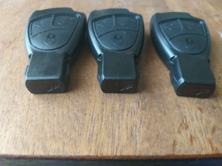 Корпус облуда ключ мерседес 2 і 3  кнопки a c e s Vito