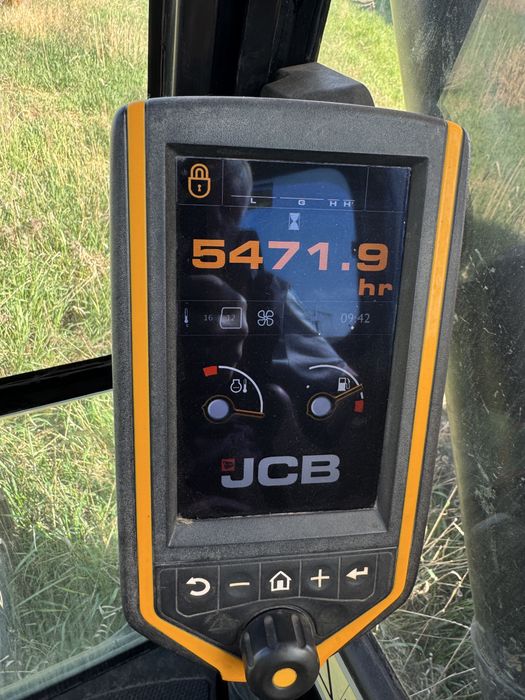 JCB 220 LR long reach 15m