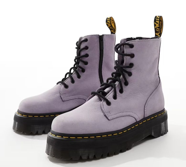 Dr. Martens – Jadon III – Liliowe nubukowe botki z 8 oczkami