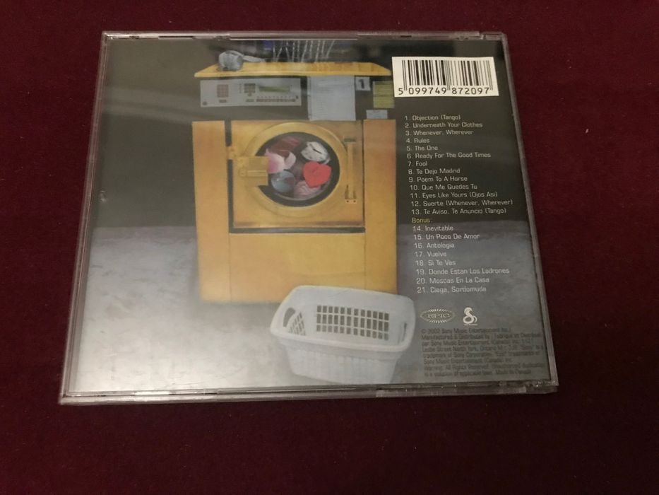 Shakira - Laundry Service