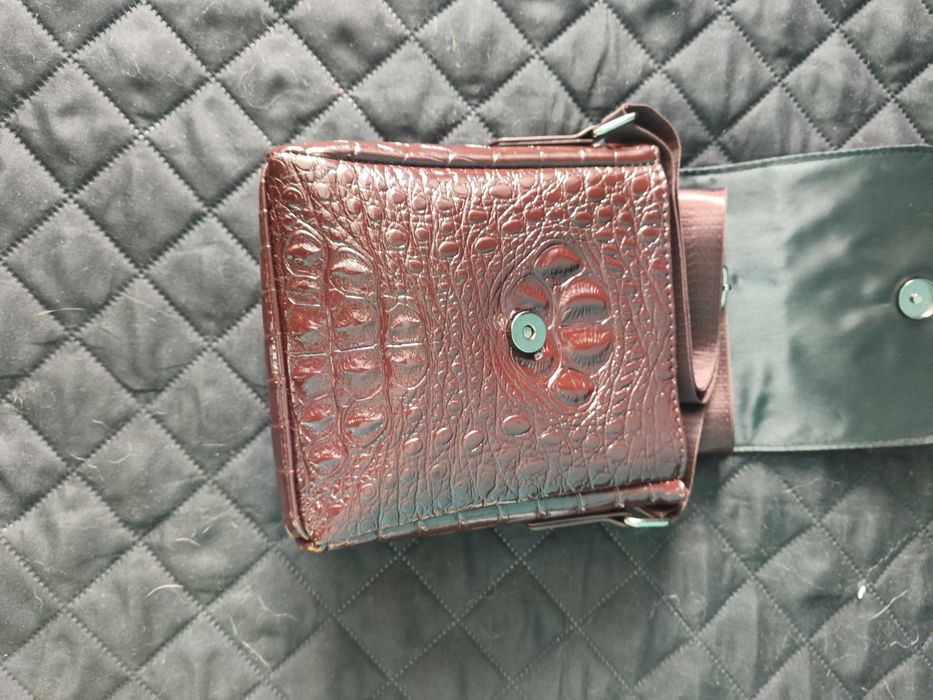 Крокодилова сумка-барсетка через плече