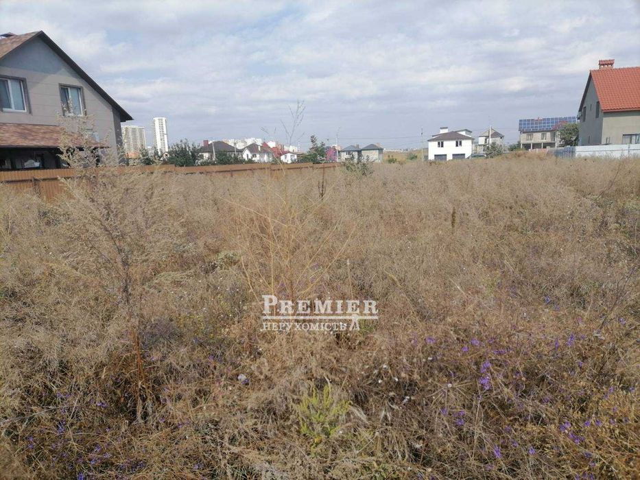 Продам земельну ділянку в Крижанівці