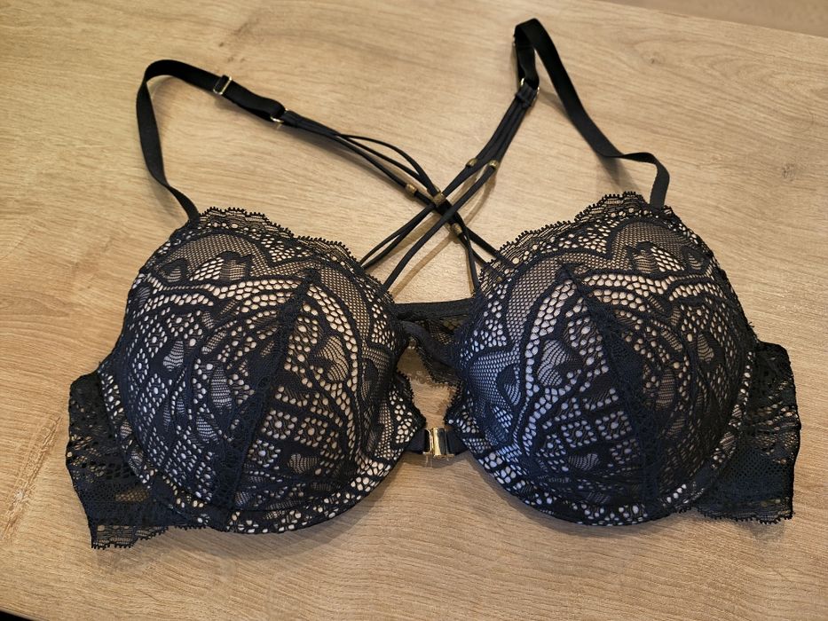 Śliczny biustonosz Lascana r. 75B j.nowy