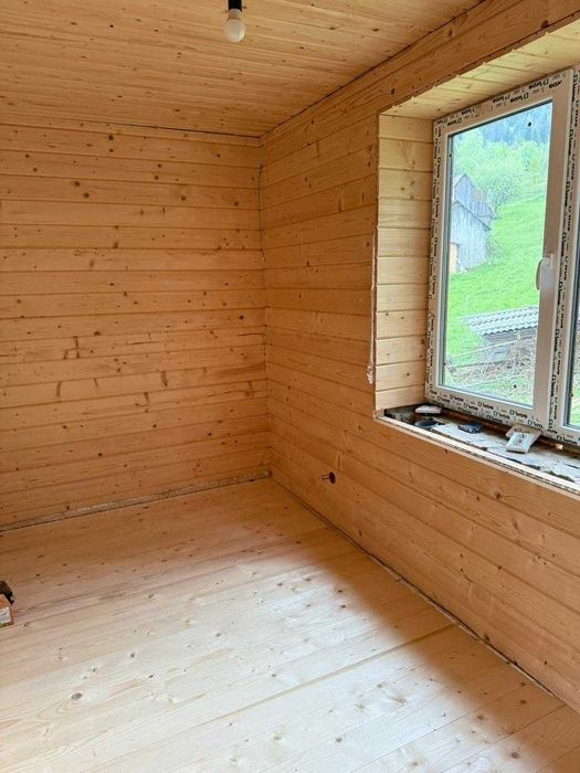 Карпати БУДИНОК з частковим ремонтом та комунікаціями в с. Микуличин