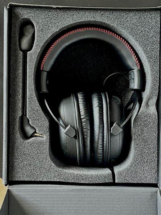 Навушники HyperX Cloud Core (б/у, хоошее состояние)