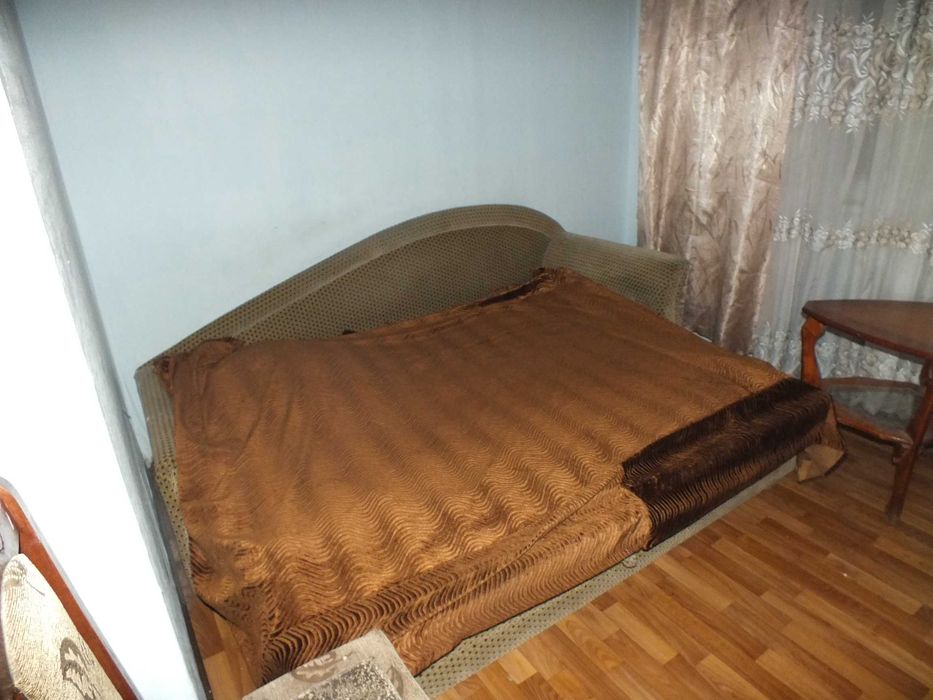 Здається кімната. Метро Харьківська, Вирлиця.