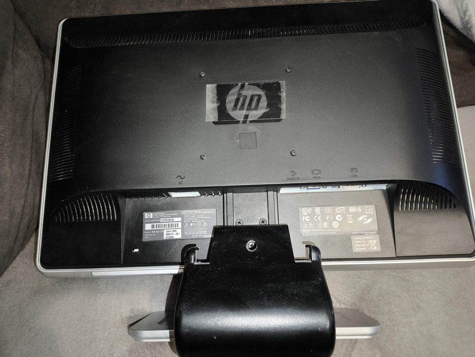 Monitor Hp 2216 w