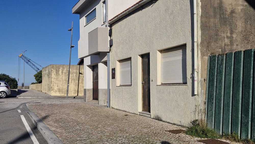 Metade de Prédio Urbano e Direito ao uso de sepultura