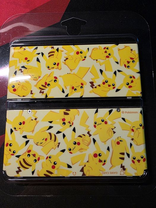 3DS Pikachu Cover Plates